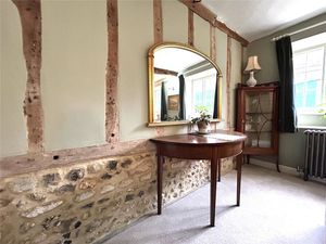 Sitting Room- click for photo gallery